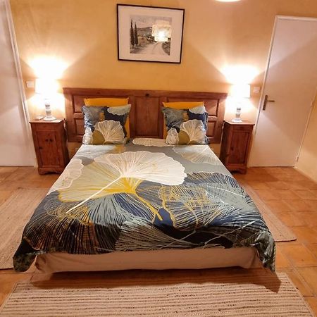 Bed and Breakfast Les Tournesols Mallemort Esterno foto