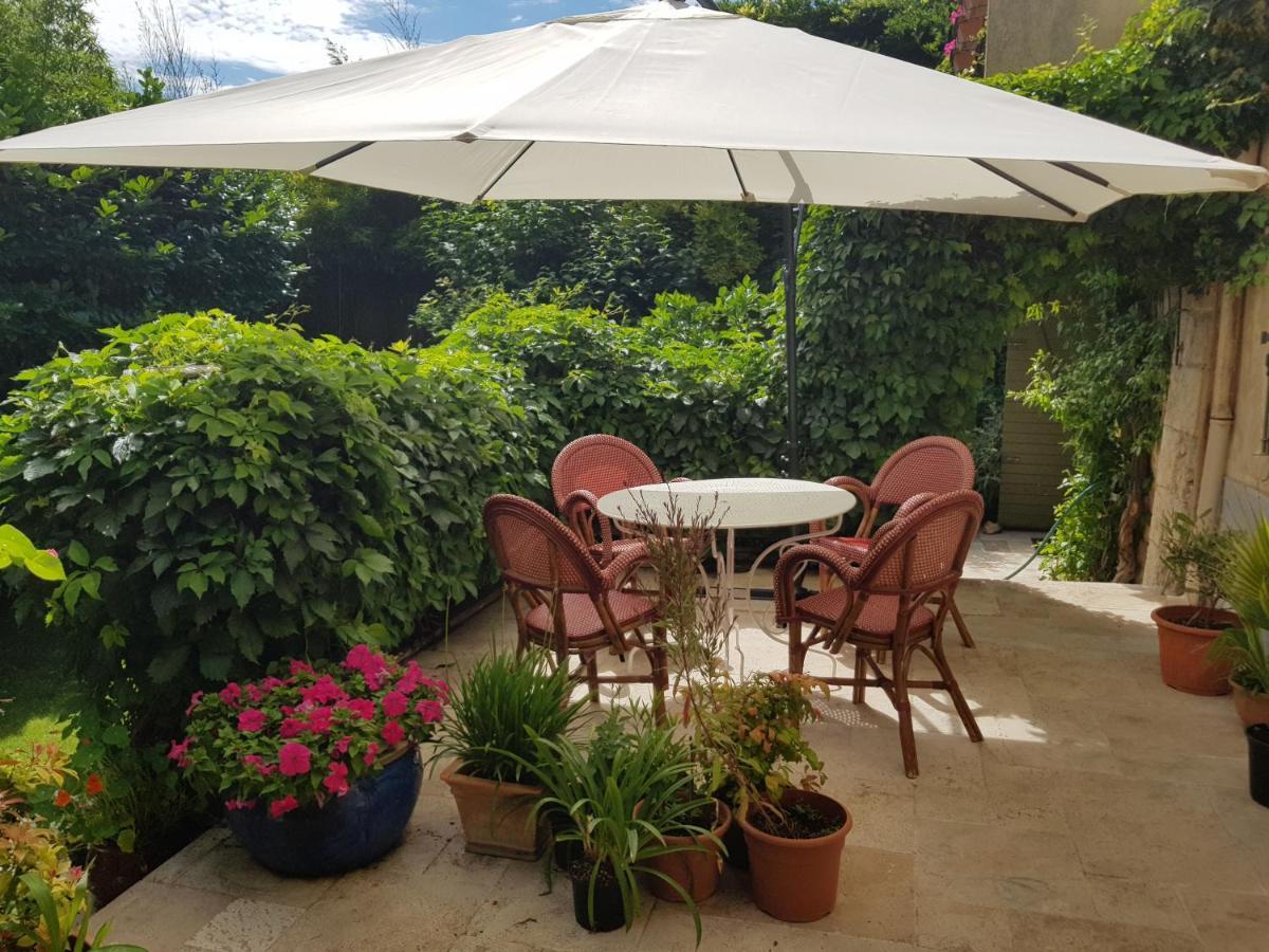 Bed and Breakfast Les Tournesols Mallemort Esterno foto