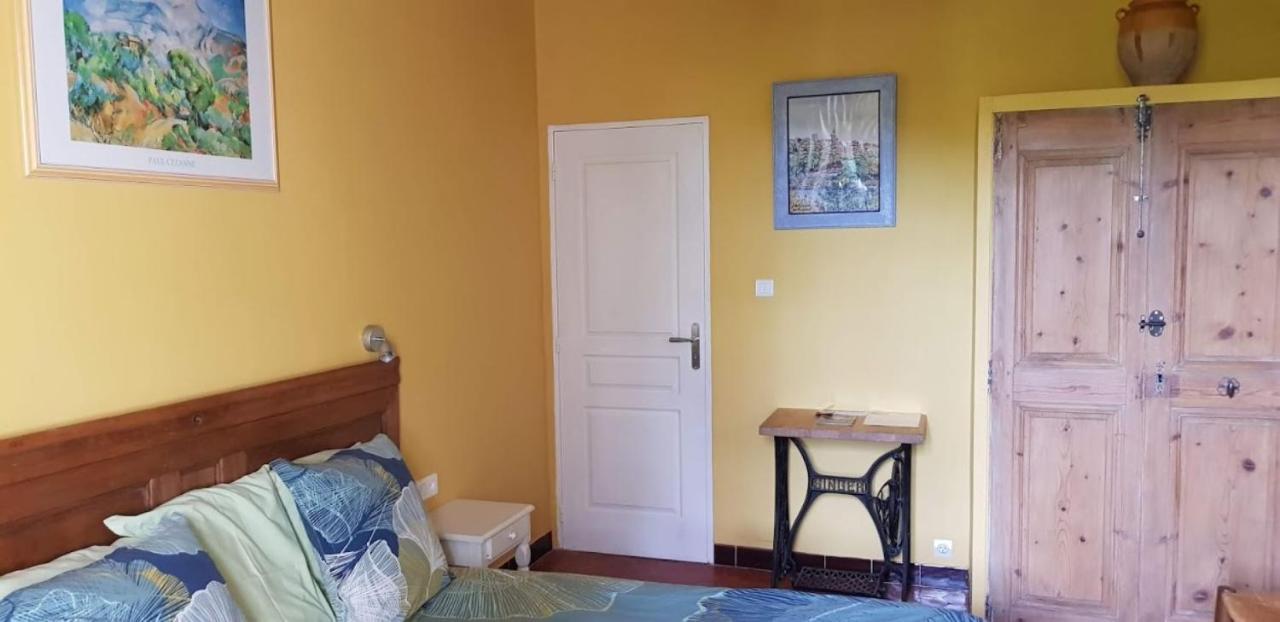 Bed and Breakfast Les Tournesols Mallemort Esterno foto