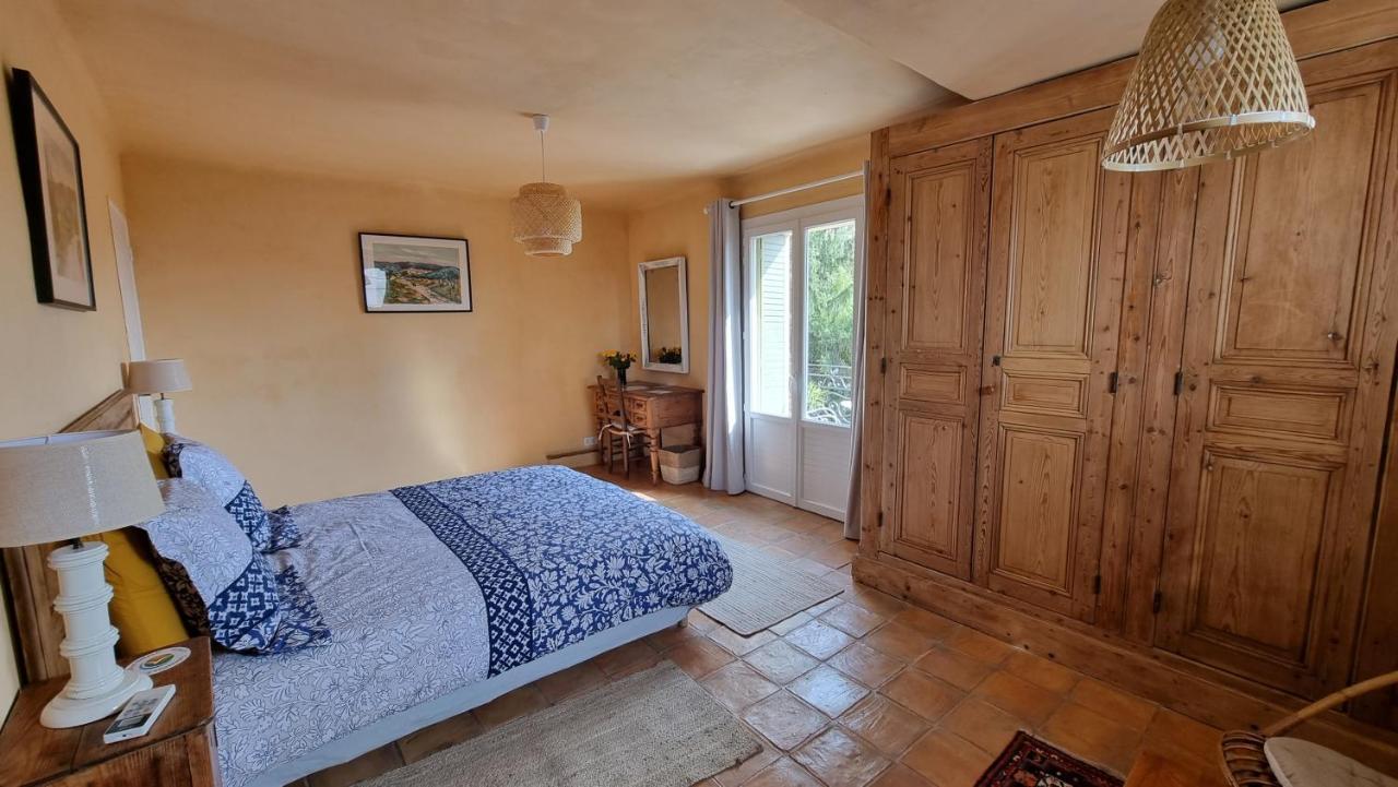 Bed and Breakfast Les Tournesols Mallemort Esterno foto