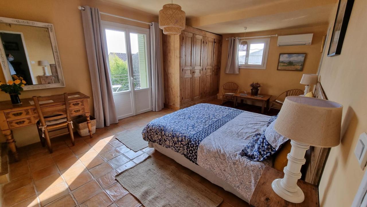 Bed and Breakfast Les Tournesols Mallemort Esterno foto