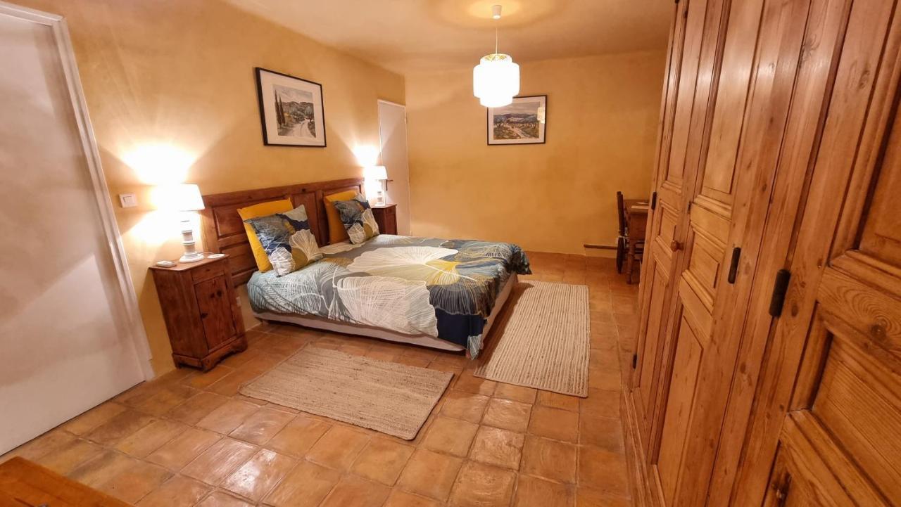 Bed and Breakfast Les Tournesols Mallemort Esterno foto
