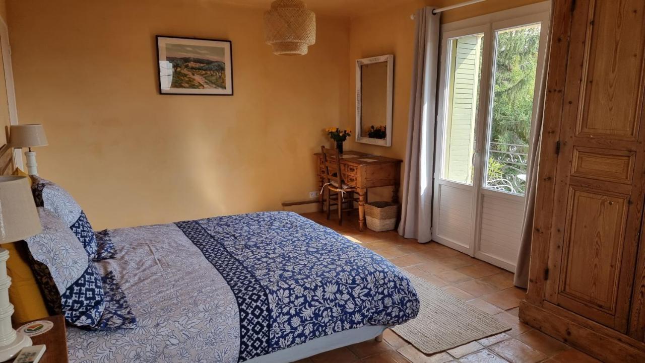 Bed and Breakfast Les Tournesols Mallemort Esterno foto